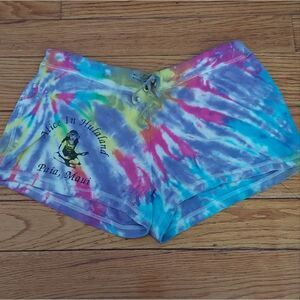 ALICE IN HULALAND Paia, Maui Tie Dye Shorts Size M